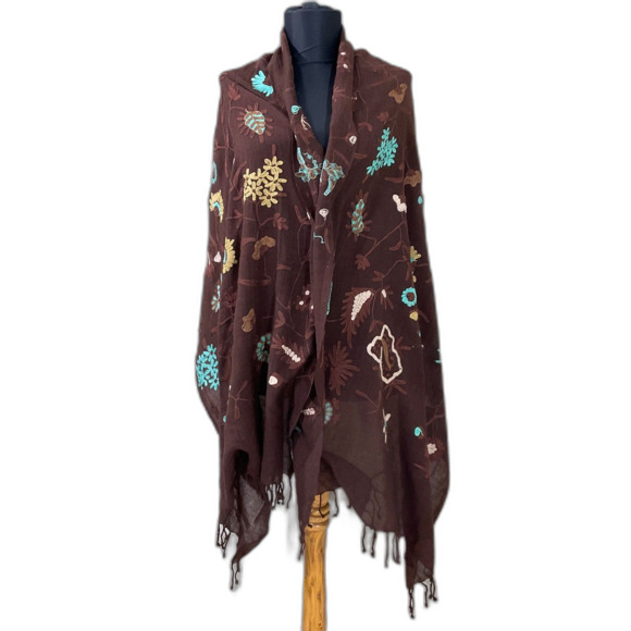 Selection Privee Vintage  Wool  Floral embroidered  Wrap Scarf approx. 27” X 80” - Picture 1 of 10